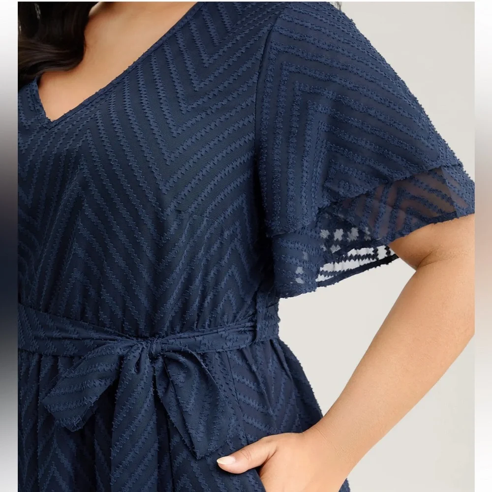 BLOOMCHIC Texture Tiered Ruffle Sleeve See Through Dress NWT 22-24 - Picture 2 of 7